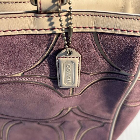 Coach Vintage Optic Signature Purple Suede Tote Bag - Picture 14 of 16